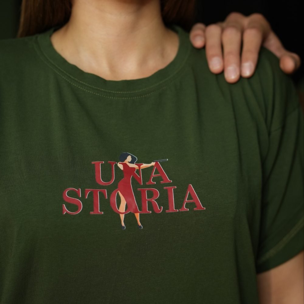 Una storia caution restricted access private