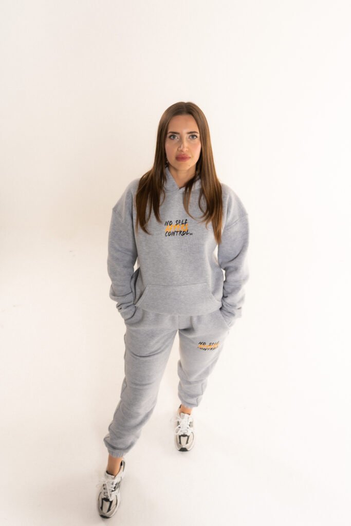 80% cottom 20% polyester Боја : сива