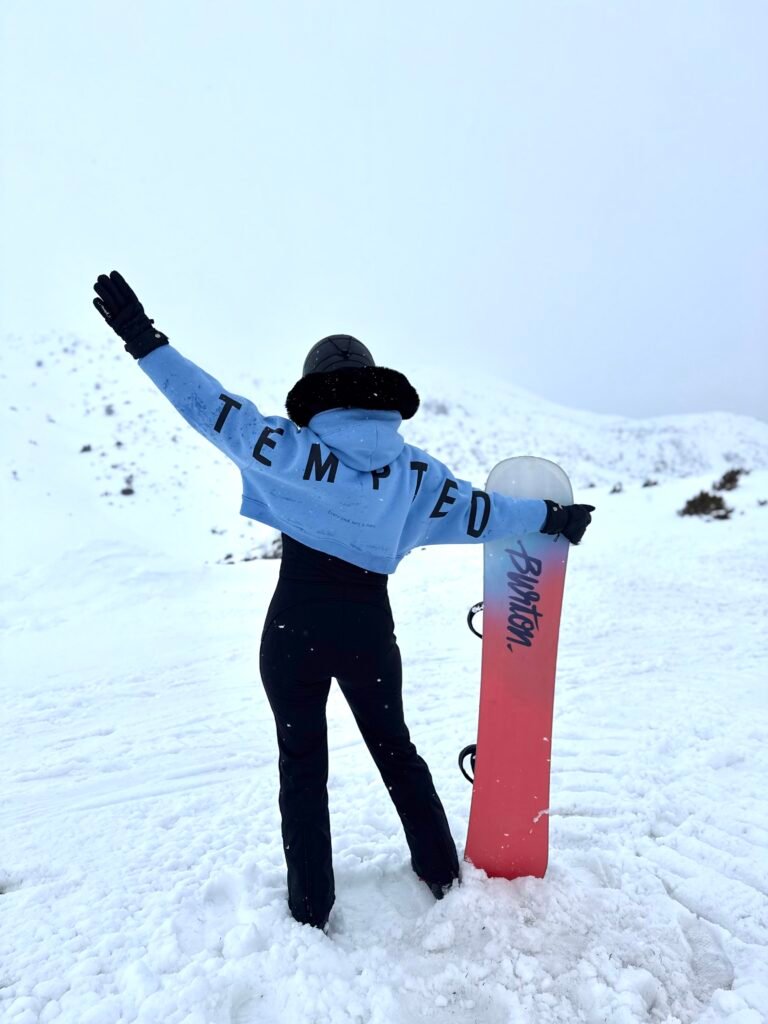 Cropped Hoodie Tempted